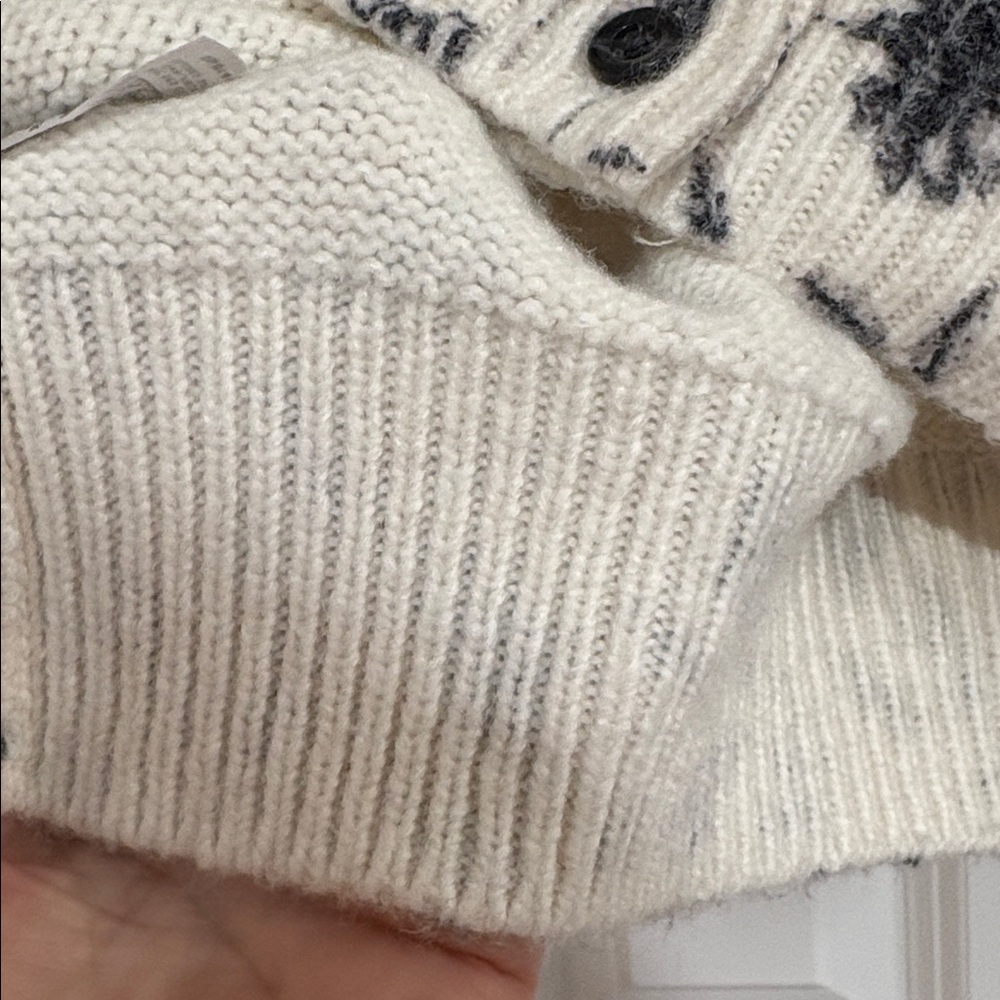 Ann Taylor Floral Knit Cardigan Sweater in Black, Gray and Cream - Picture 8 of 9